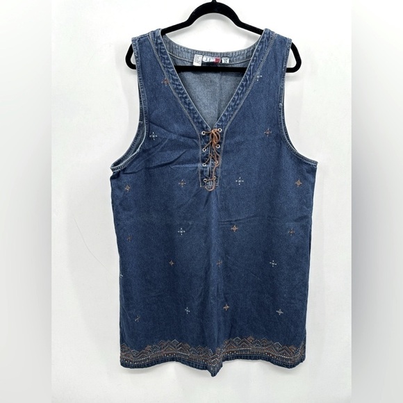 J.L.N.Y Dresses & Skirts - JLNY VINTAGE plus size cotton denim embroidered western sleeveless dress. 2X